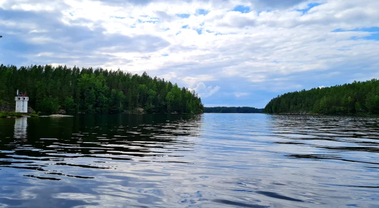 Juhannusmaisema vuodelta 2021